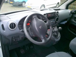 Voertuigafbeelding 9