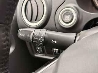 Voertuigafbeelding 12