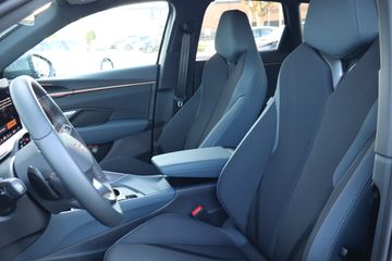 Voertuigafbeelding 12