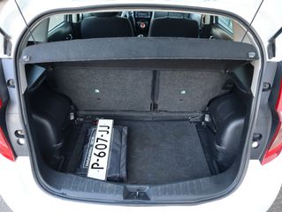 Voertuigafbeelding 6