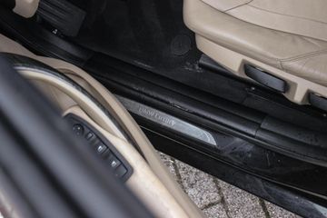 Voertuigafbeelding 31