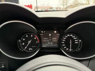 Voertuigafbeelding 18