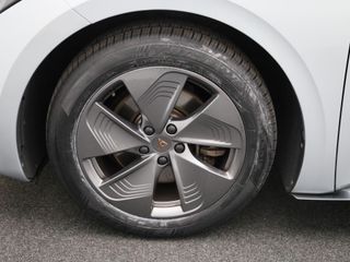 Voertuigafbeelding 12