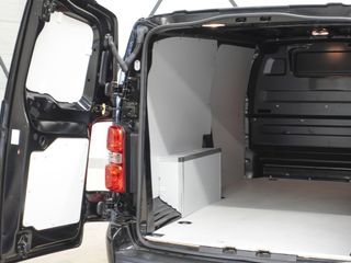 Voertuigafbeelding 9