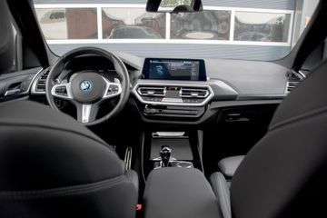 Voertuigafbeelding 4