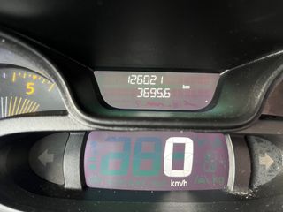 Voertuigafbeelding 8