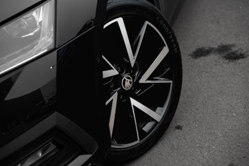 Voertuigafbeelding 4