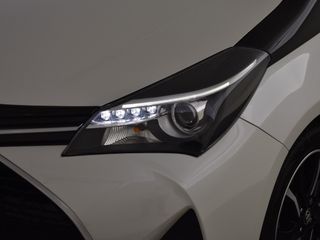 Voertuigafbeelding 8