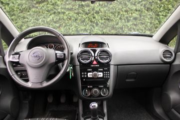 Voertuigafbeelding 13