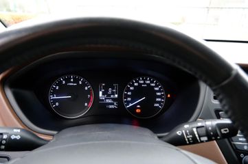 Voertuigafbeelding 12