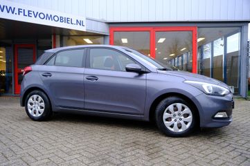 Voertuigafbeelding 3