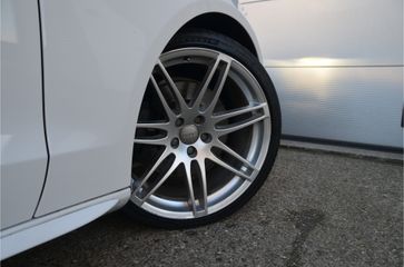 Voertuigafbeelding 6