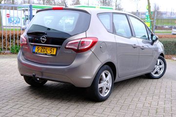 Voertuigafbeelding 2