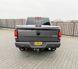 Voertuigafbeelding 4