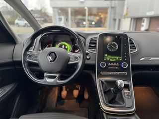 Voertuigafbeelding 12