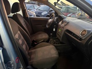 Voertuigafbeelding 5