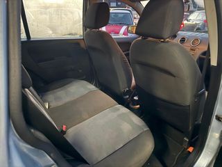 Voertuigafbeelding 7