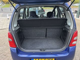 Voertuigafbeelding 16