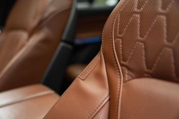 Voertuigafbeelding 16