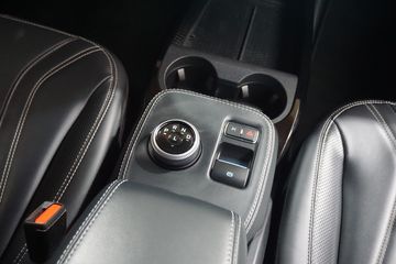 Voertuigafbeelding 19