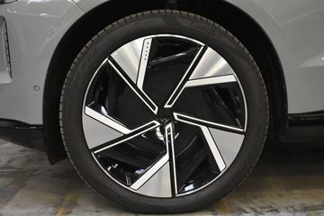 Voertuigafbeelding 4