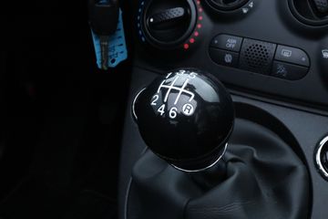 Voertuigafbeelding 19