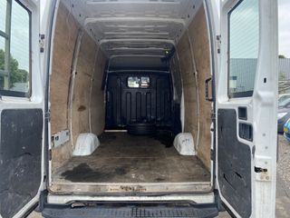 Voertuigafbeelding 6