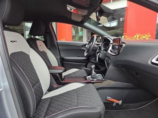 Voertuigafbeelding 14