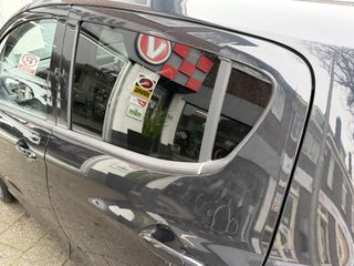 Voertuigafbeelding 8