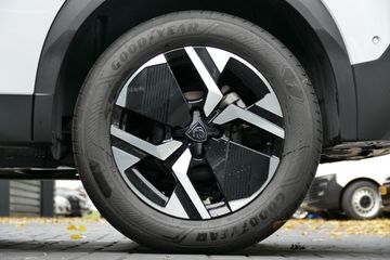 Voertuigafbeelding 12