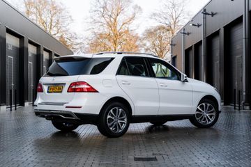 Voertuigafbeelding 12