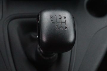 Voertuigafbeelding 12