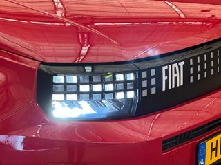 Voertuigafbeelding 12