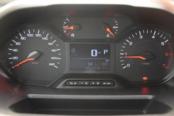 Voertuigafbeelding 8