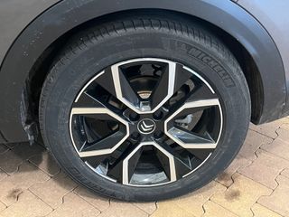 Voertuigafbeelding 13