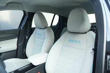 Voertuigafbeelding 27