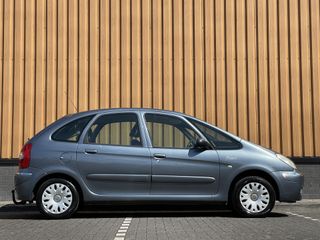 Voertuigafbeelding 3