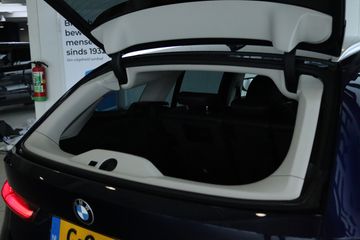 Voertuigafbeelding 12