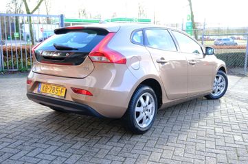 Voertuigafbeelding 2