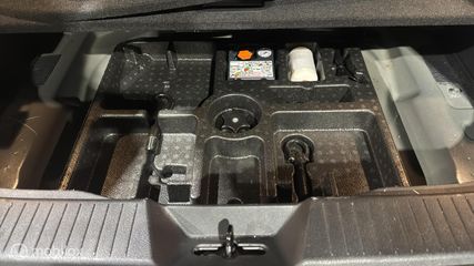 Voertuigafbeelding 12