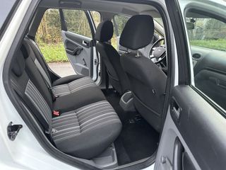 Voertuigafbeelding 36