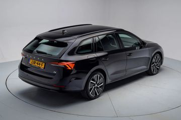 Voertuigafbeelding 12