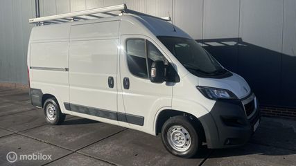 Voertuigafbeelding 4