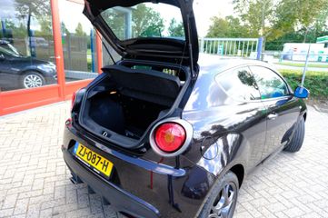 Voertuigafbeelding 7