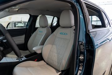 Voertuigafbeelding 13