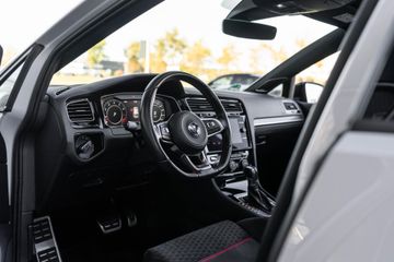 Voertuigafbeelding 16