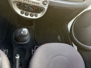 Voertuigafbeelding 17