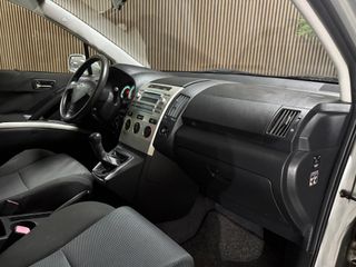 Voertuigafbeelding 6