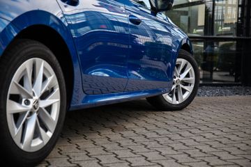 Voertuigafbeelding 4