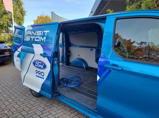 Voertuigafbeelding 6